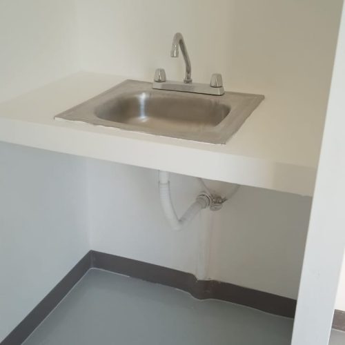 PAYANOS TRAILERS Contenedor oficina 40 pies, baño y cocina 3