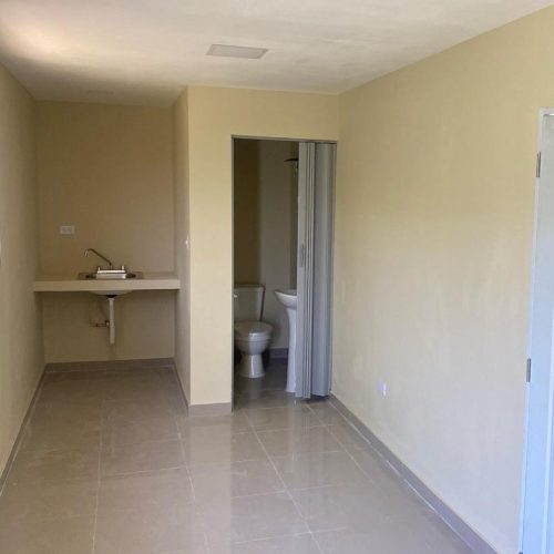 PAYANOS TRAILERS Contenedor oficina 40 pies, baño y cocina 12