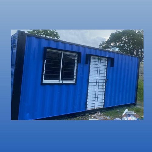 PAYANO TRAILERS Contenedor oficina 20 pies con baño 14